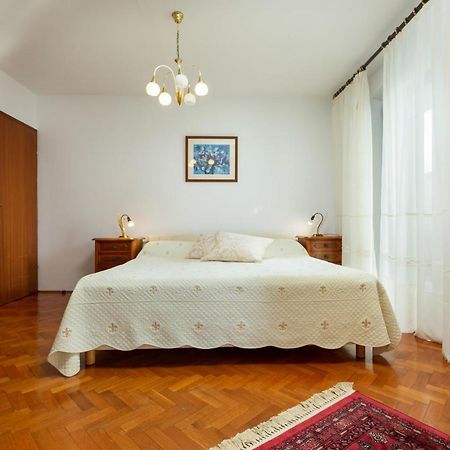 Holiday Apartment Suzana 罗维尼 外观 照片