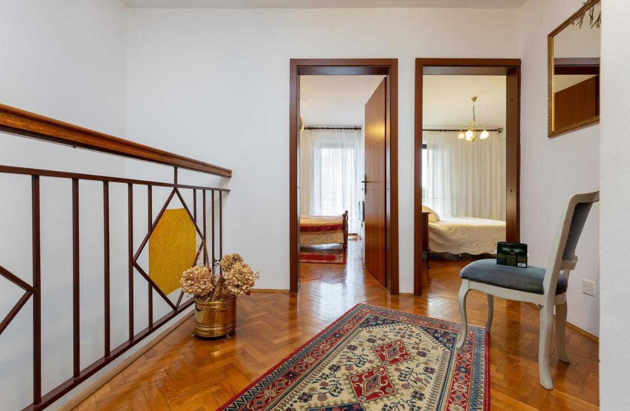 Holiday Apartment Suzana 罗维尼 外观 照片